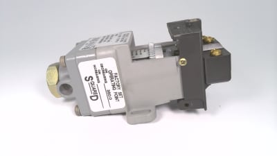 SCHNEIDER ELECTRIC 9012GPO2