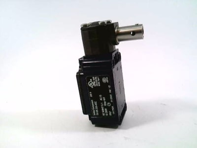 SCHMERSAL TV10S 335-03Z