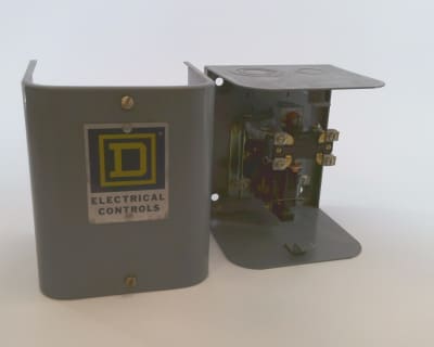 SCHNEIDER ELECTRIC 9050-AG-1D-V08