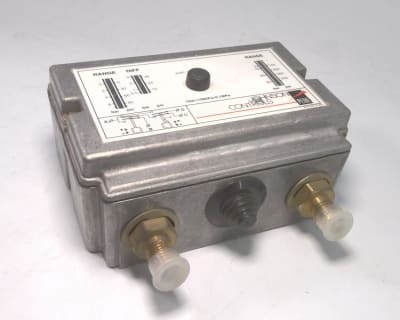 JOHNSON CONTROLS P78MCA-9300