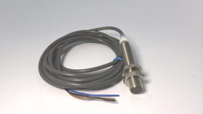 OMRON E2A-S12LS04-WP-C1 2M