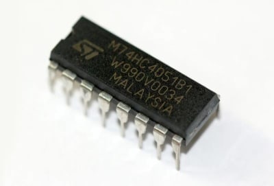 ST MICRO M74HC4051B1R