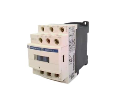 SCHNEIDER ELECTRIC CAD32MD