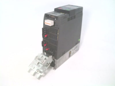 SIEMENS 6SL3210-1KE15-8UB0