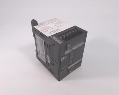 OMRON CP1L-L10DT1-D