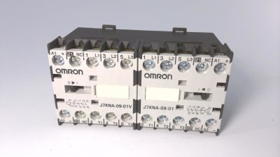 OMRON J7KNA-09-01R 24D