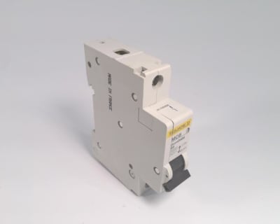 SCHNEIDER ELECTRIC DOM06B6