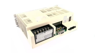 YASKAWA ELECTRIC CIMR-SBT20P4