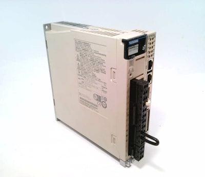 YASKAWA ELECTRIC SGD7S-2R8AE0A000300