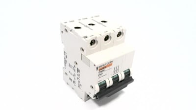 SCHNEIDER ELECTRIC C60N-3P-D16A