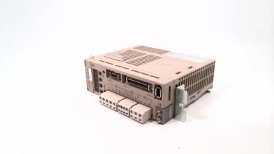 YASKAWA ELECTRIC SGDH-02AE-R