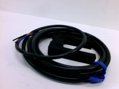 OMRON E3Z-G61