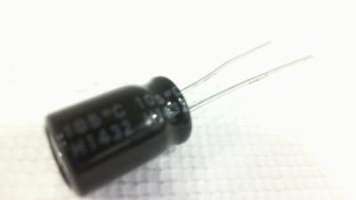 NICHICON UKL1V470KPDANATD