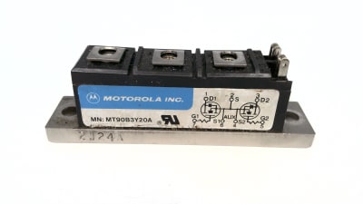 MOTOROLA SOLUTIONS MT90B3Y20A