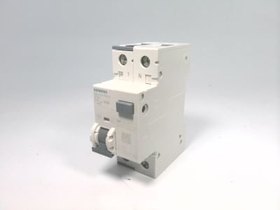 SIEMENS 5SU1154-7KK10