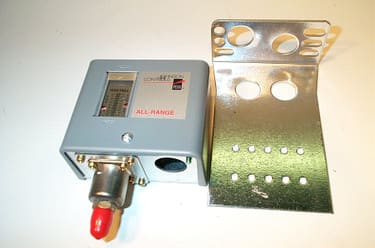 JOHNSON CONTROLS P70CA-61