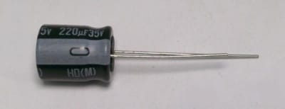 NICHICON UHE1V221MPD1TD