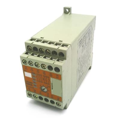 OMRON G9SA-321-T15 AC/DC24