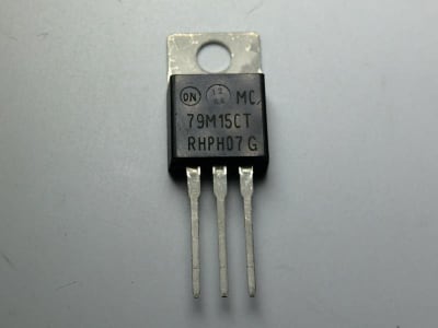 ON SEMICONDUCTOR MC79M15CT