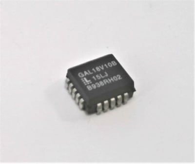 LATTICE GAL18V10B-15LJ