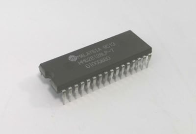 HITACHI HM628128LP-7