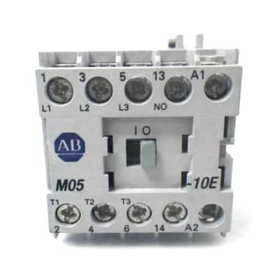 ALLEN BRADLEY 100-M05NKD3A