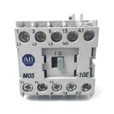ALLEN BRADLEY 100-M05NZ243S