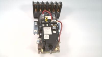 SCHNEIDER ELECTRIC 8903LXO60V02