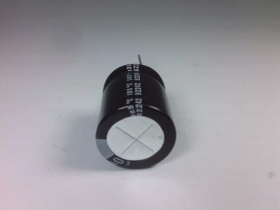 NICHICON UPW1H681MHD6