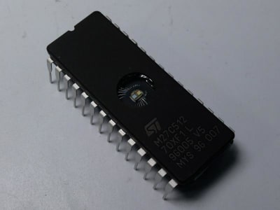 ST MICRO M27C512-70XF1