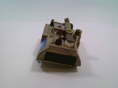 JOHNSON CONTROLS T-5002-201