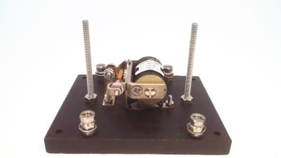 STRUTHERS DUNN RELAYS 112XAX579