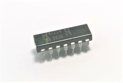 NXP SEMICONDUCTOR 74121N