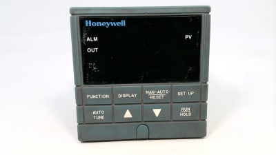 HONEYWELL DC230B-CE-2A-10-000PB00-00-0