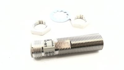 OMRON E2EM-X4B1-M1