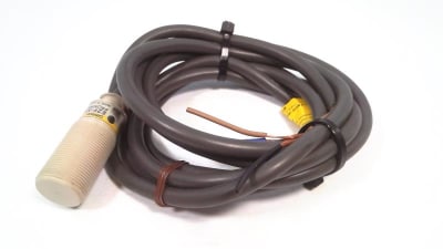 OMRON E2F-X5E1