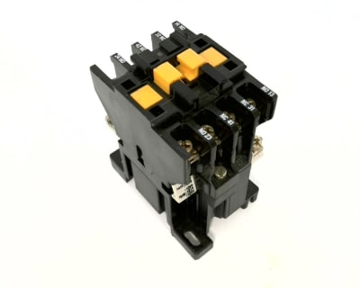 SCHNEIDER ELECTRIC CA2-DN122NA