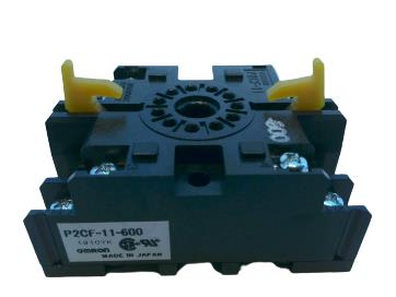OMRON P2CF-11-600