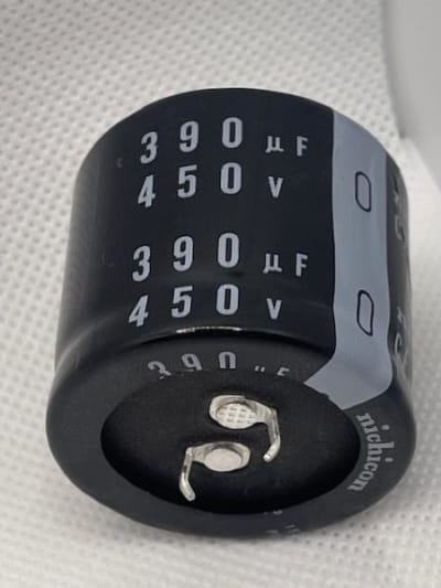 NICHICON LGL2W391MELC30