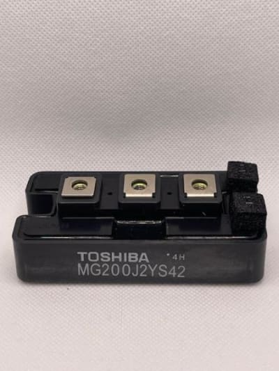 TOSHIBA MG200J2YS42