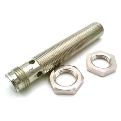 OMRON E2A-M12LS04-M1-B1