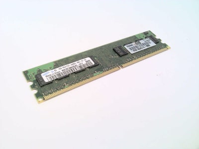 SAMSUNG M378T2863QZS-CF7