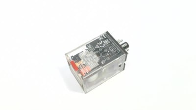 OMRON MKS2PIN DC24
