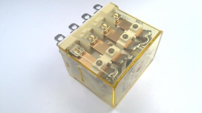 IDEC RH4B-UL-24VDC