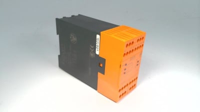 DOLD BH5928.47/001 DC24V