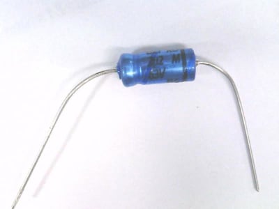 VISHAY MAL202128228E3