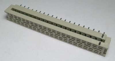 TE CONNECTIVITY 4-216791-0