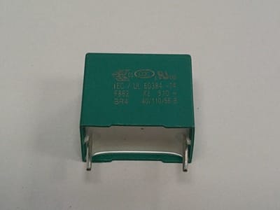 KEMET F862BS334K310Z