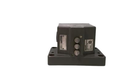 BALLUFF BNS-519-D03-D12-100-10-FE