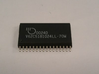 MOSEL VITELIC V62C5181024LL-70W